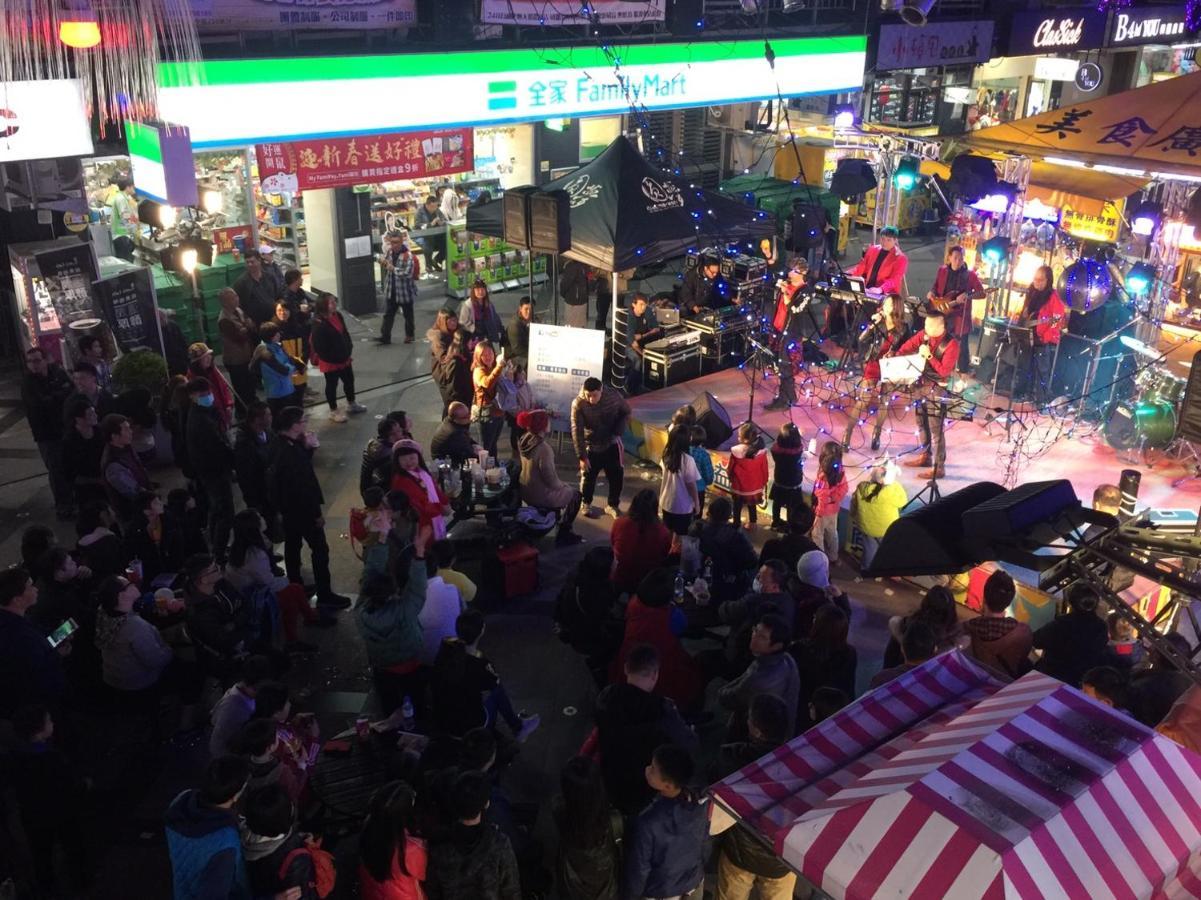 一中西雅圖 Taichung Dış mekan fotoğraf